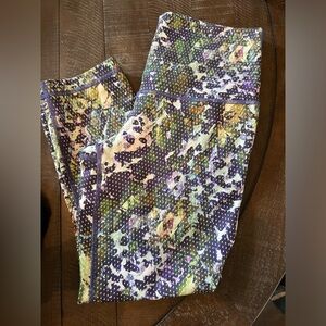 Lululemon Capri size M/L